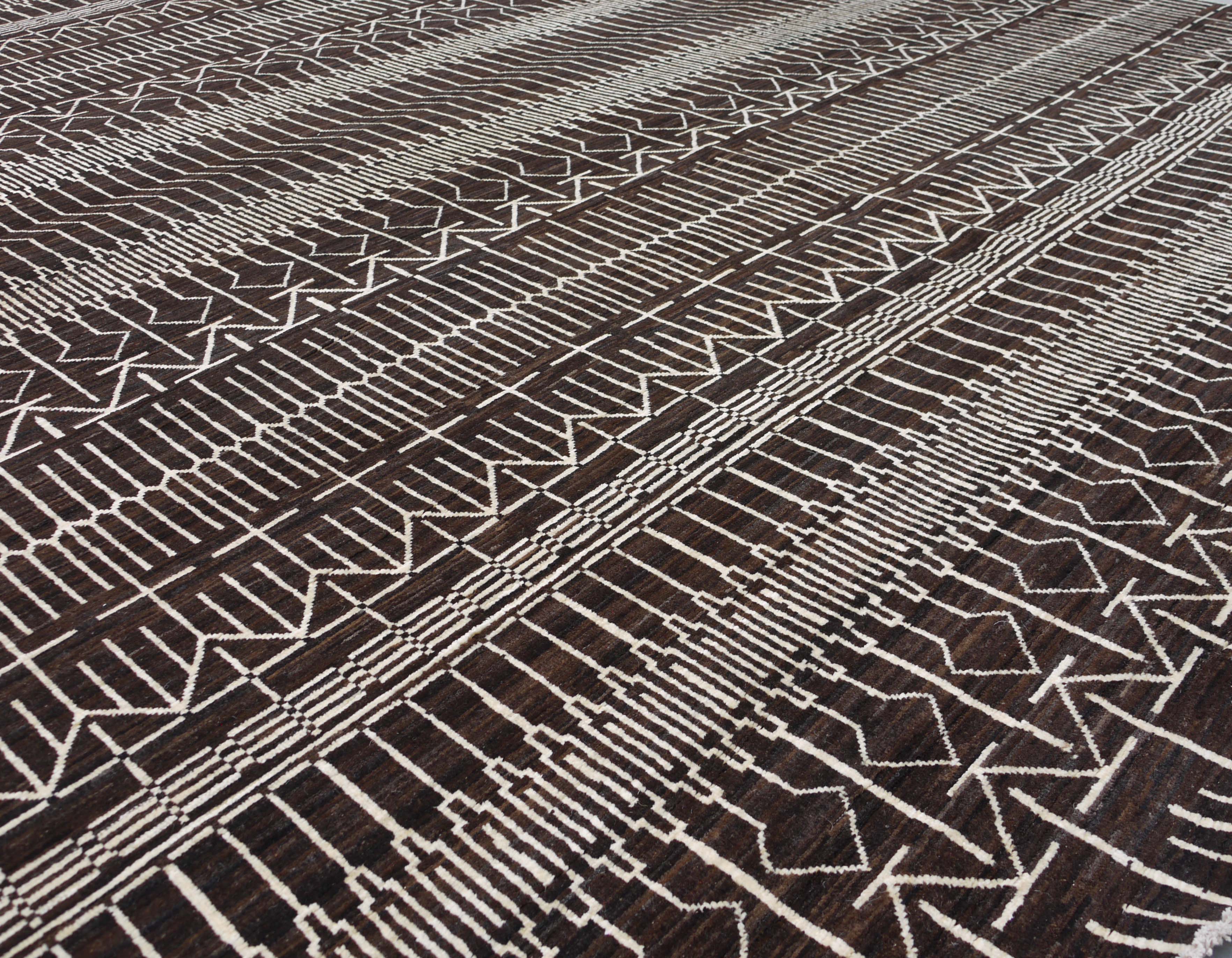 The Geometric Harmony – Rug 306 (244 × 312 cm)